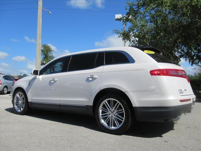 used 2018 Lincoln MKT car, priced at $19,495