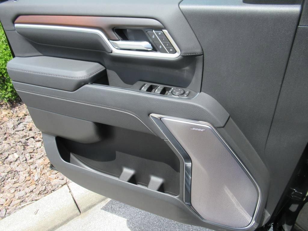 new 2025 GMC Sierra 2500 car, priced at $87,800