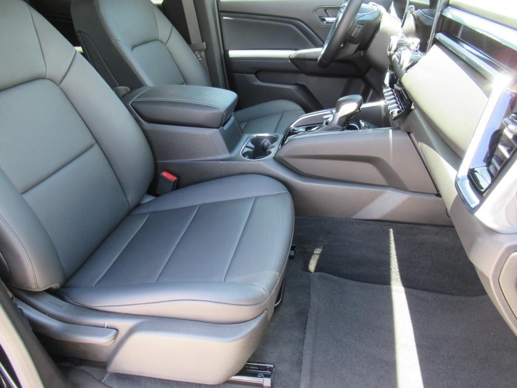 used 2024 GMC Canyon car, priced at $37,416