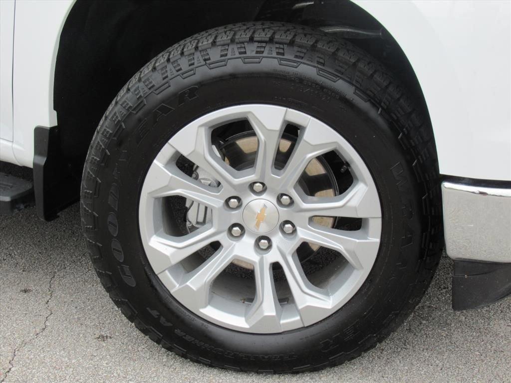 used 2025 Chevrolet Silverado 1500 car, priced at $51,049