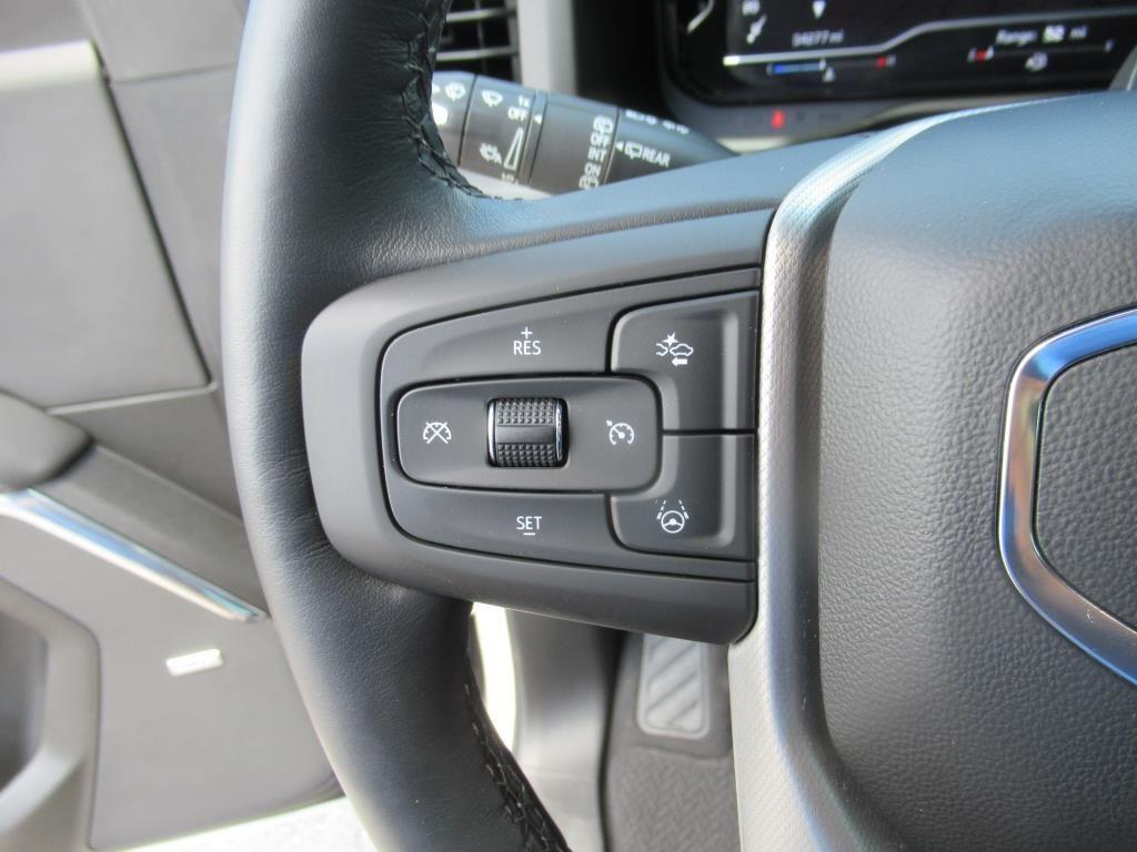 used 2023 GMC Yukon car, priced at $65,173