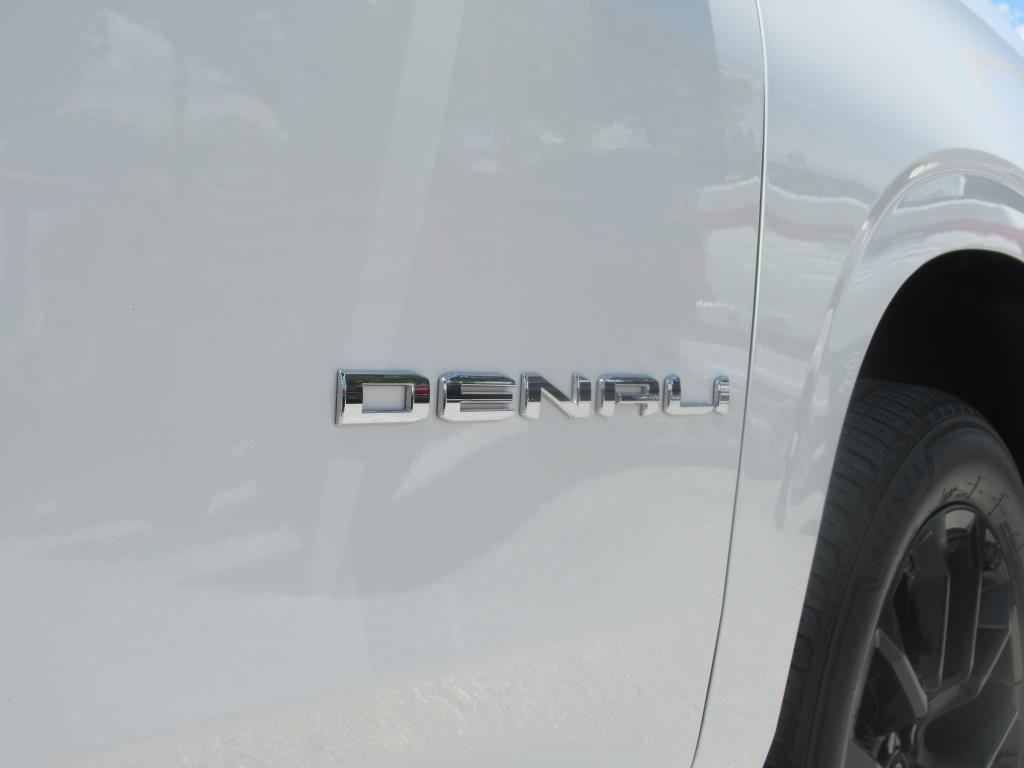 used 2023 GMC Yukon car, priced at $65,173