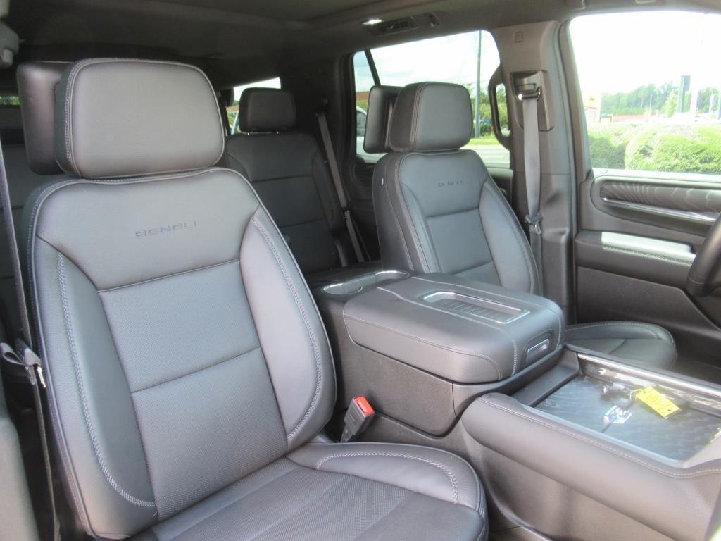 used 2023 GMC Yukon car, priced at $65,173