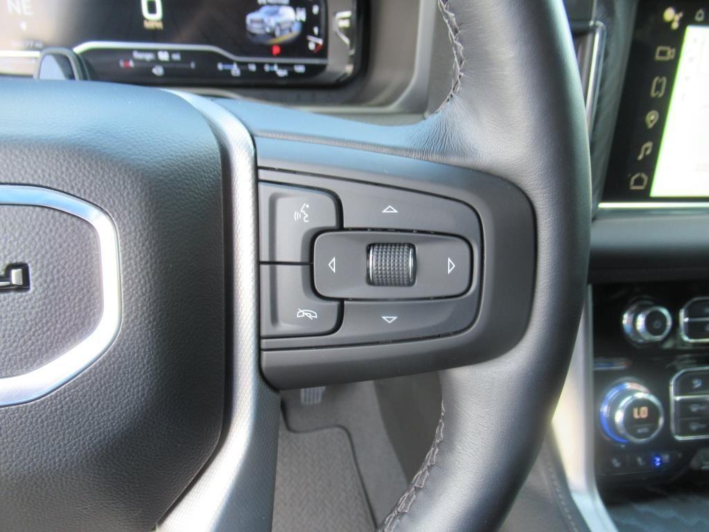 used 2023 GMC Yukon car, priced at $65,173