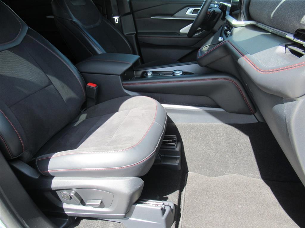 used 2025 Ford Explorer car, priced at $49,702