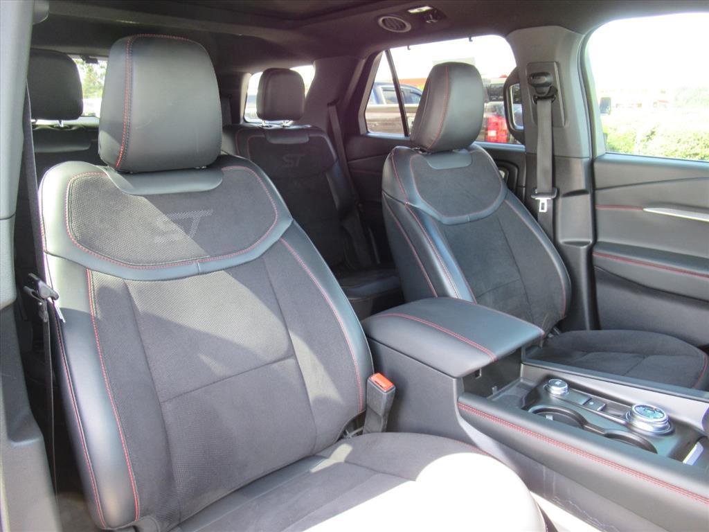 used 2025 Ford Explorer car, priced at $49,702