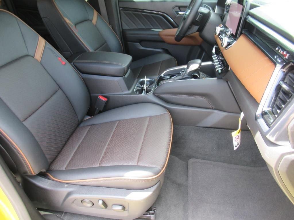 used 2023 GMC Canyon car, priced at $40,978