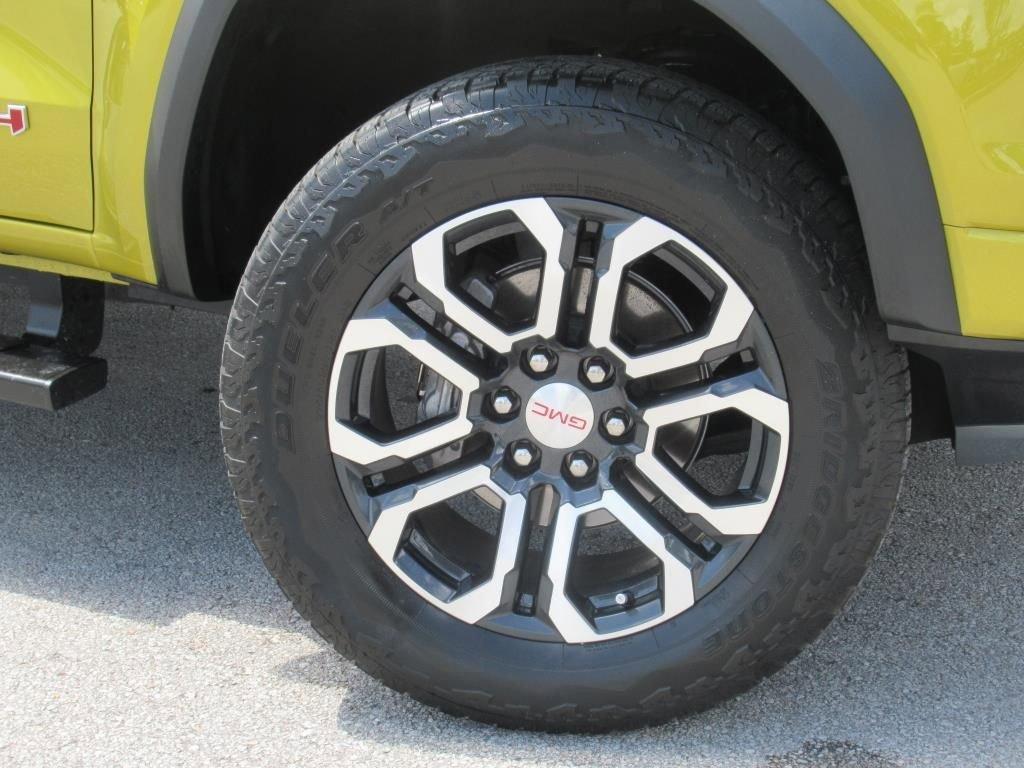 used 2023 GMC Canyon car, priced at $40,978
