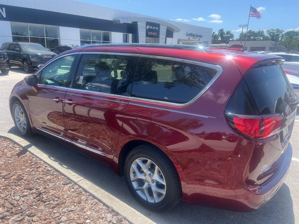 used 2019 Chrysler Pacifica car, priced at $24,442