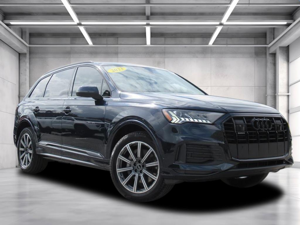 used 2023 Audi Q7 car, priced at $35,270