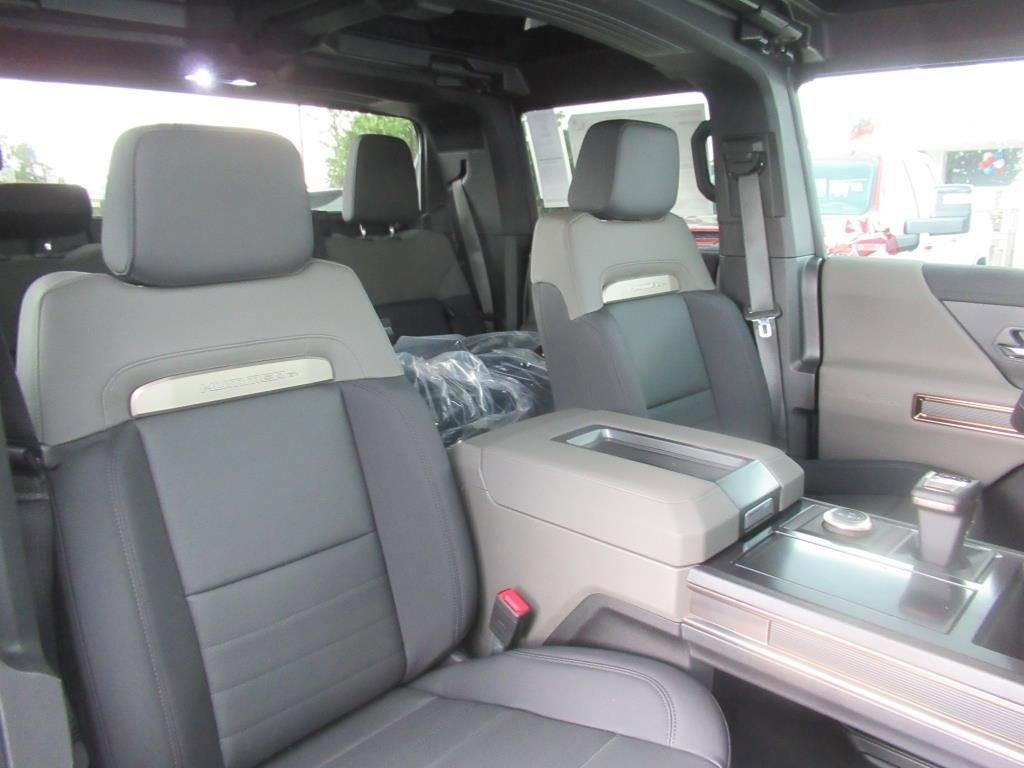 new 2025 GMC HUMMER EV Pickup car, priced at $96,395