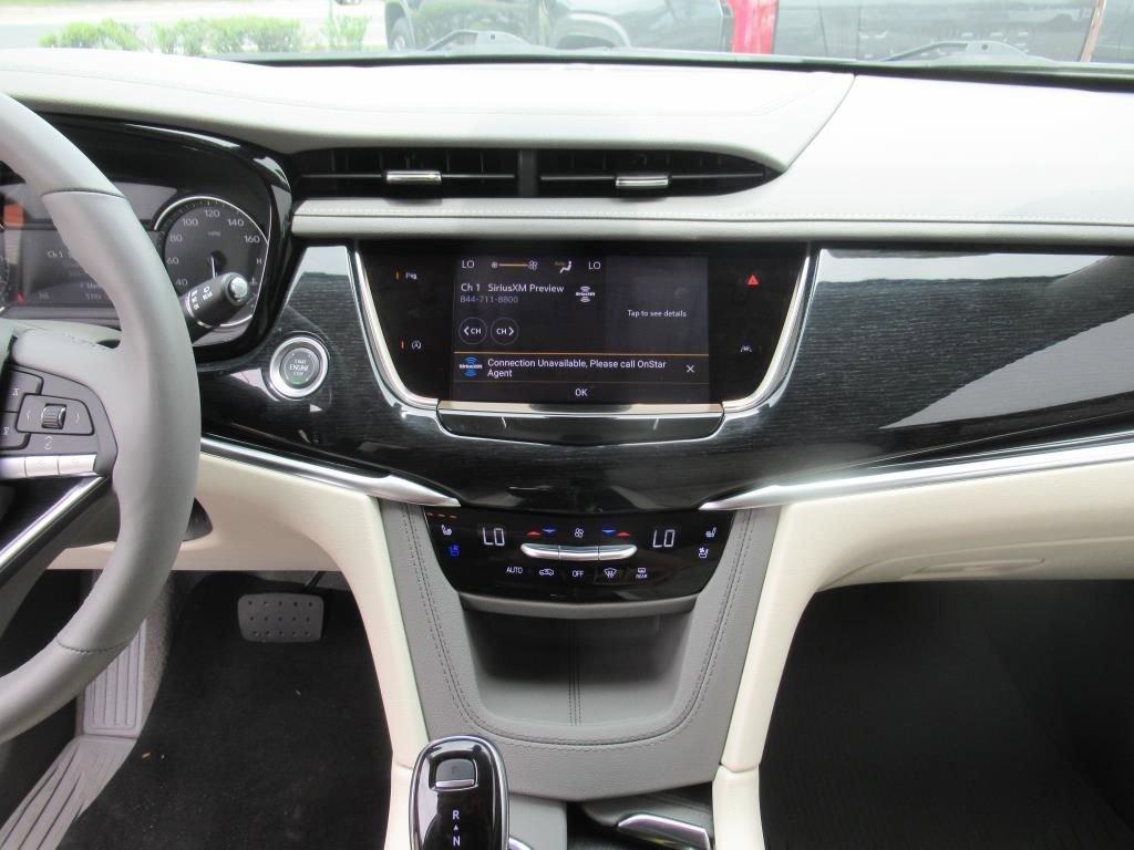 used 2025 Cadillac XT6 car, priced at $54,895