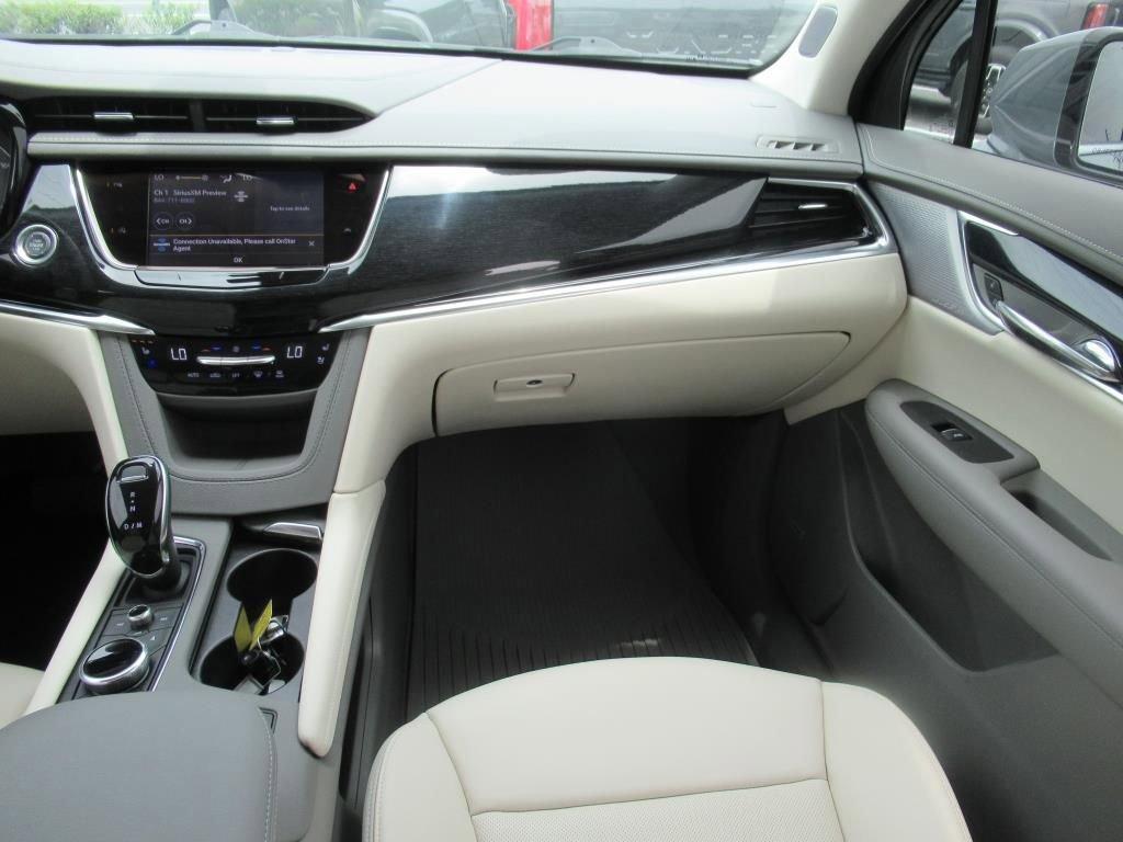 used 2025 Cadillac XT6 car, priced at $54,895