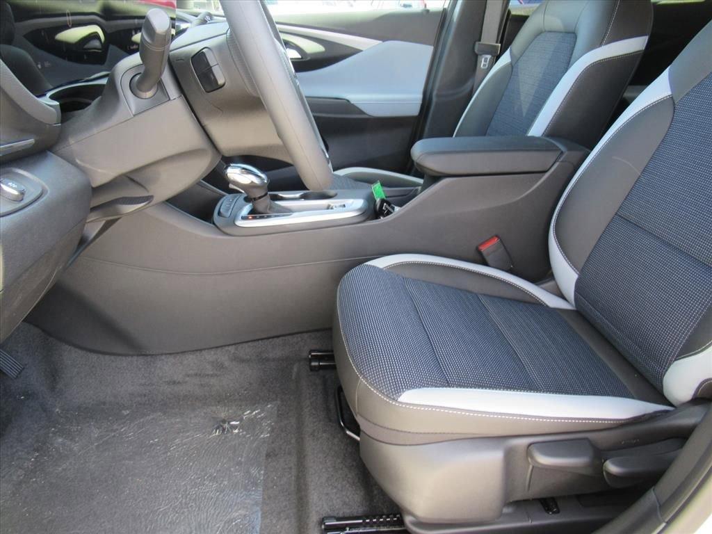 new 2025 Buick Envista car, priced at $24,945