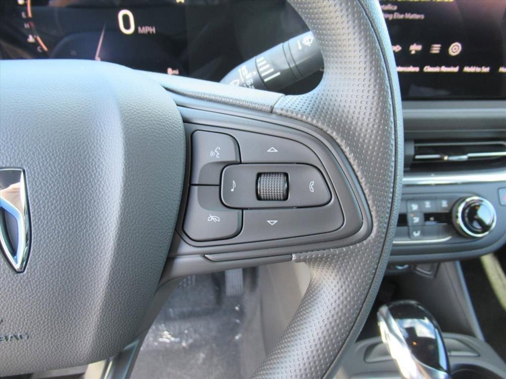 new 2025 Buick Envista car, priced at $24,945