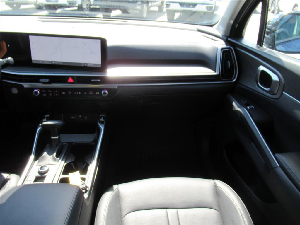 used 2024 Kia Sorento car, priced at $33,651