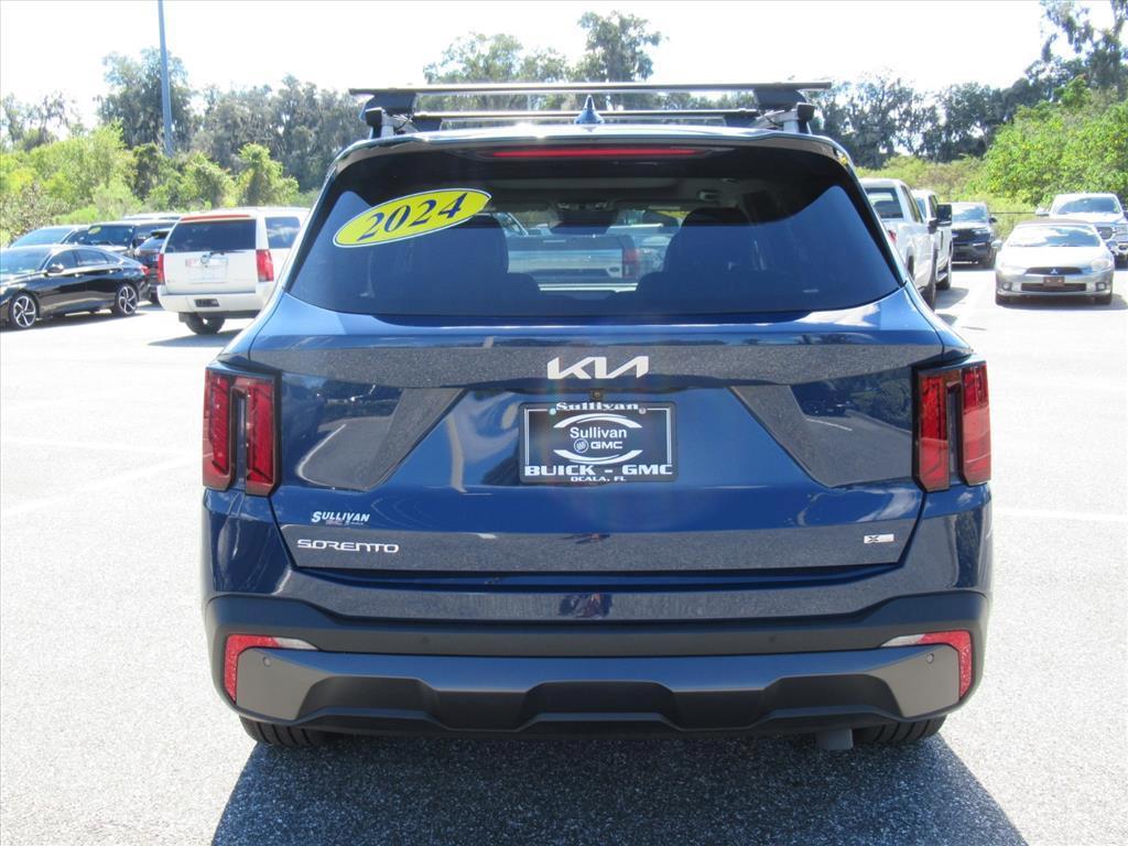 used 2024 Kia Sorento car, priced at $33,651