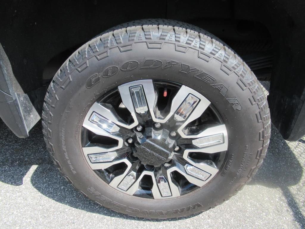 used 2024 GMC Sierra 2500 car, priced at $75,995