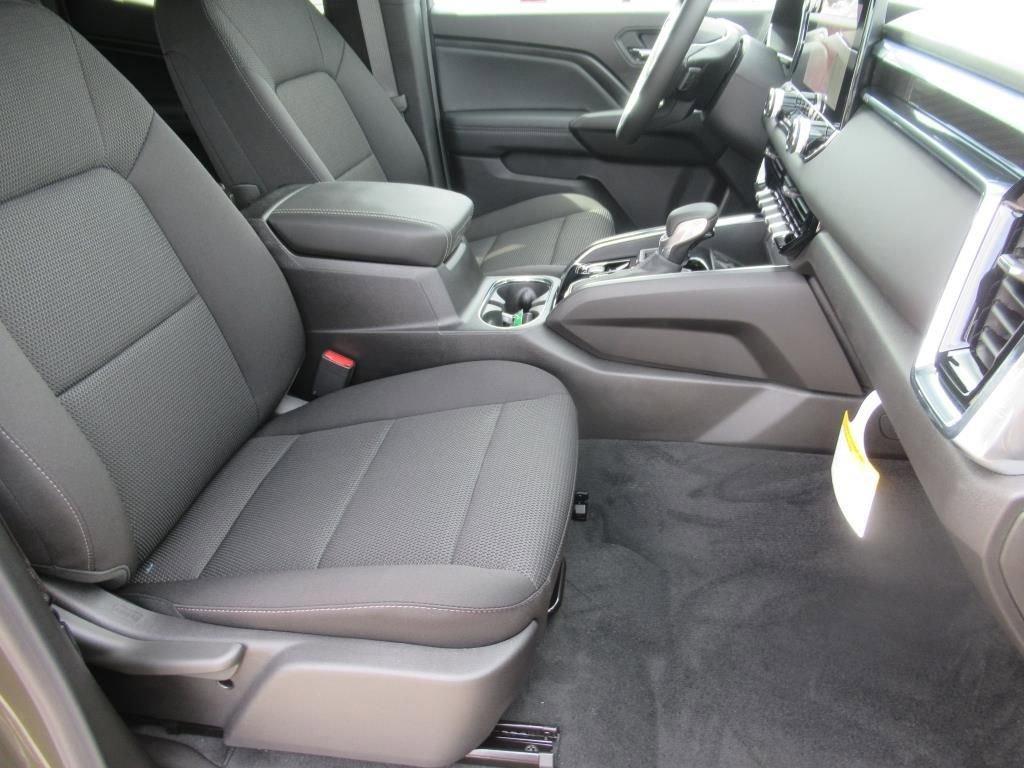 new 2025 GMC Canyon car, priced at $43,150
