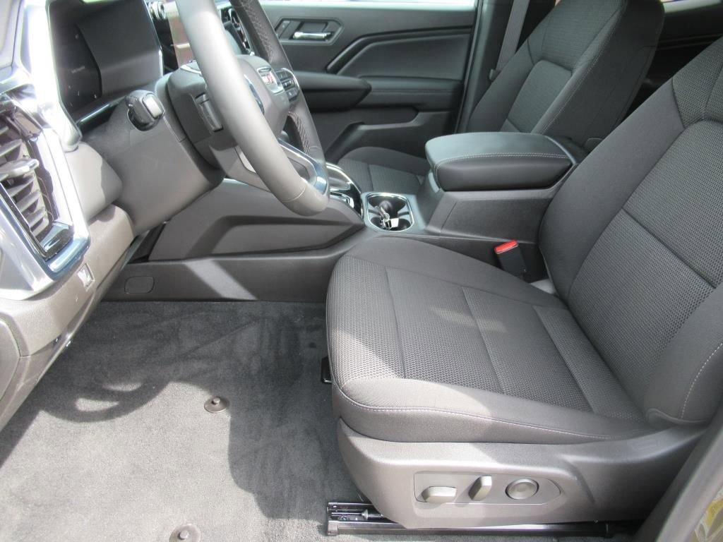 new 2025 GMC Canyon car, priced at $43,150