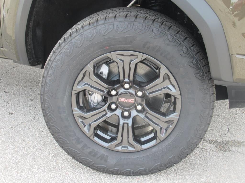 new 2025 GMC Canyon car, priced at $43,150