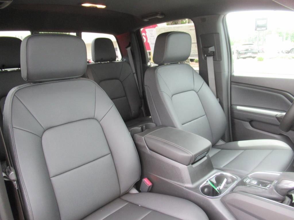 new 2025 GMC Canyon car, priced at $44,095
