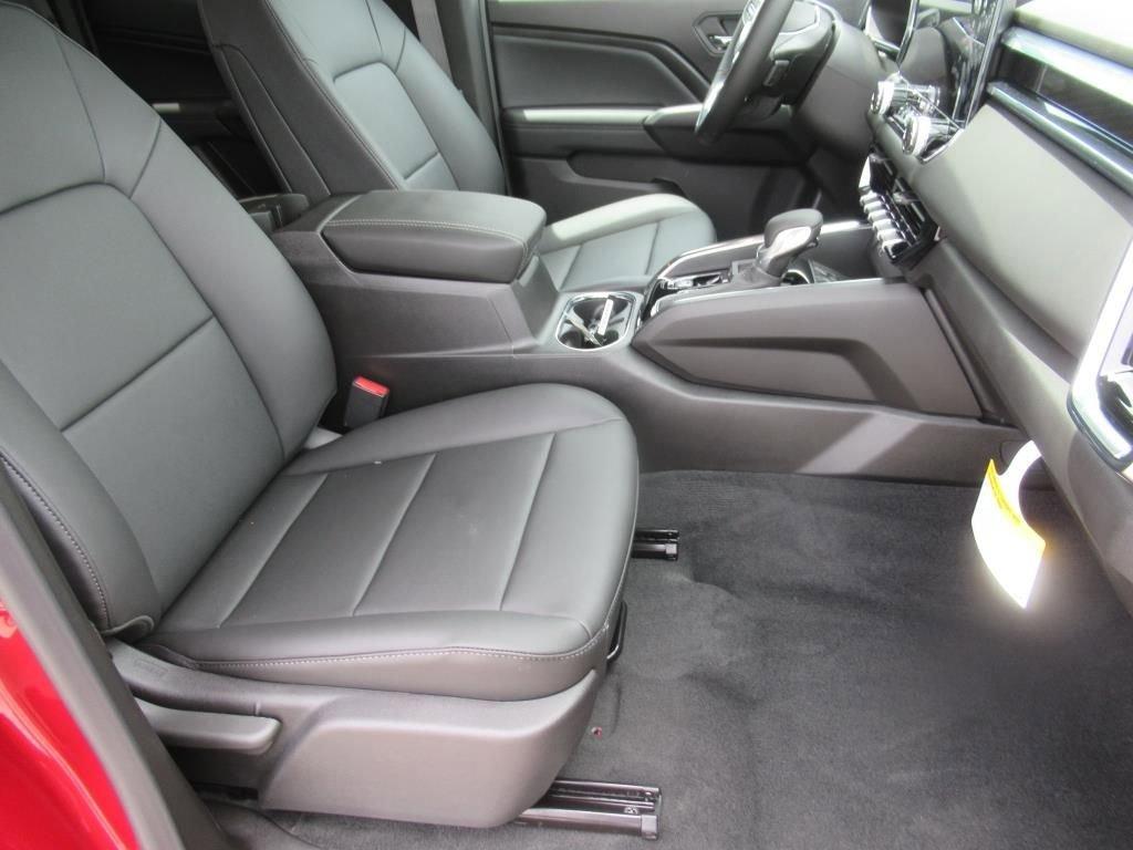 new 2025 GMC Canyon car, priced at $44,095