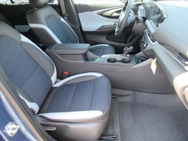 new 2025 Buick Envista car, priced at $25,592