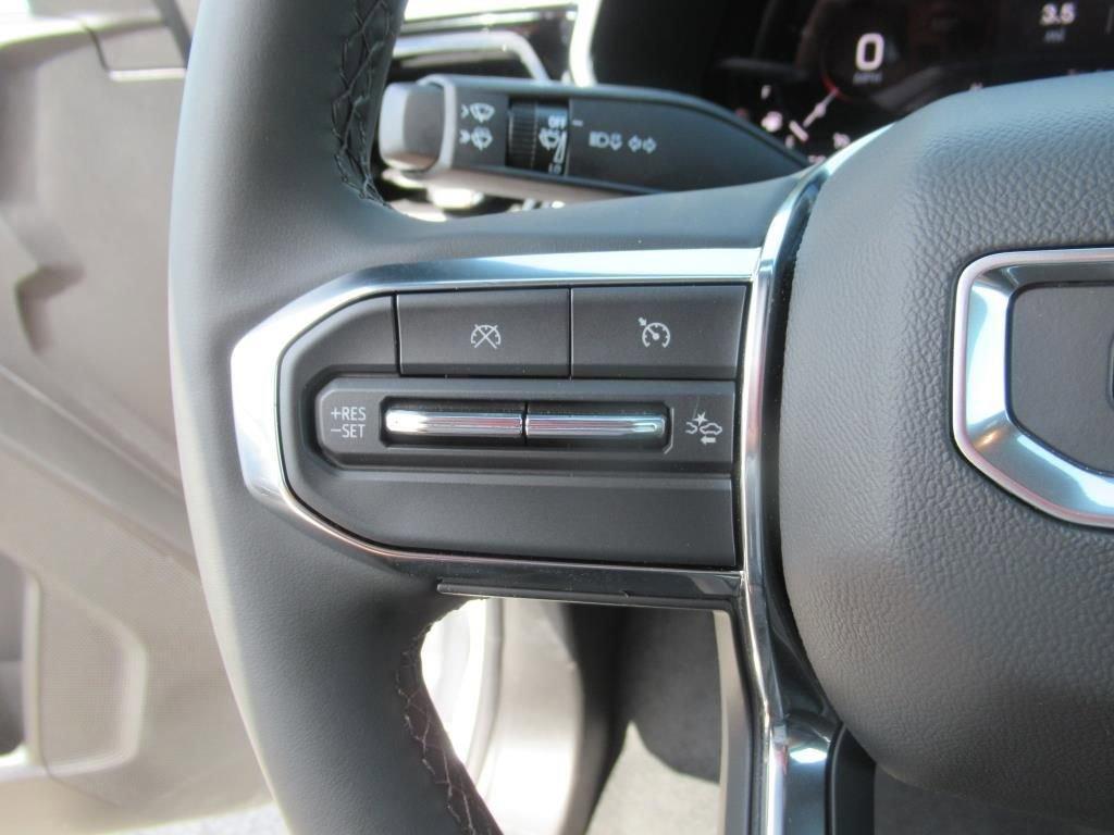 new 2025 GMC Canyon car, priced at $43,450