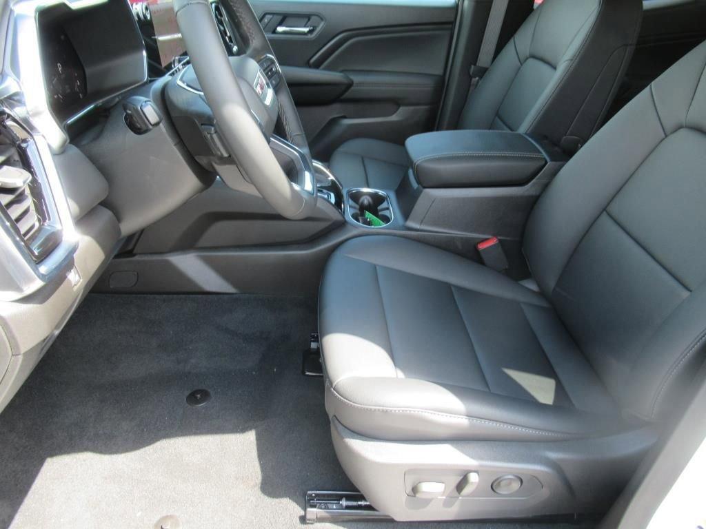 new 2025 GMC Canyon car, priced at $43,450
