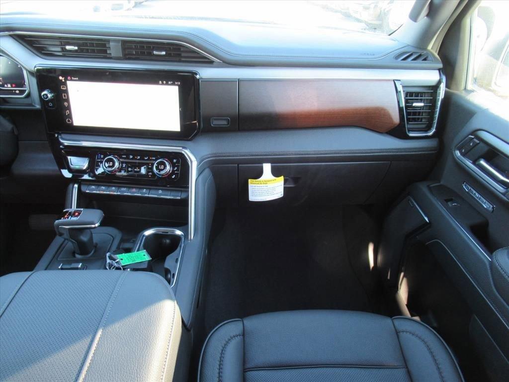 new 2025 GMC Sierra 1500 car, priced at $68,144