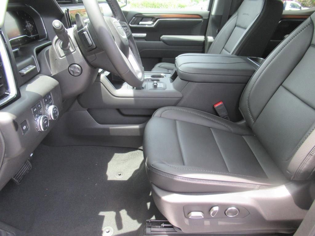 new 2025 GMC Sierra 1500 car, priced at $71,705