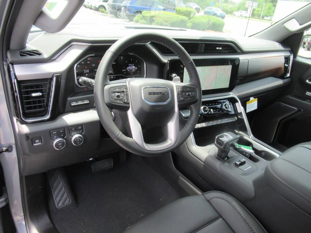 new 2025 GMC Sierra 1500 car, priced at $71,705
