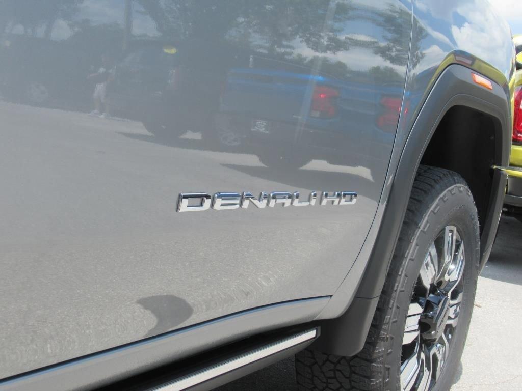 new 2025 GMC Sierra 2500 car, priced at $90,305