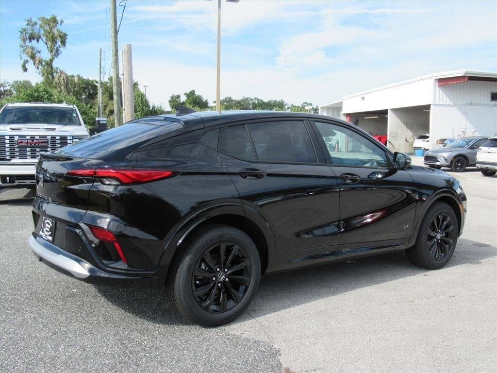 new 2025 Buick Envista car, priced at $29,025