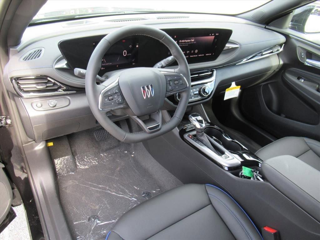 new 2025 Buick Envista car, priced at $29,025