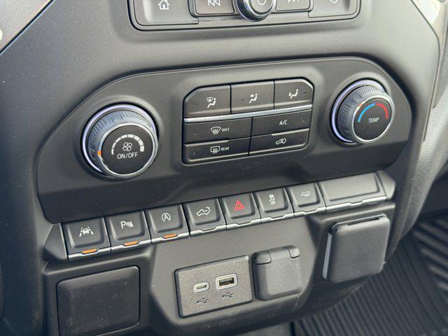 new 2025 Chevrolet Silverado 1500 car, priced at $44,920
