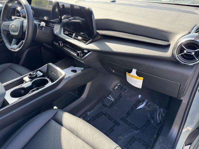 new 2026 Chevrolet Equinox car, priced at $31,266