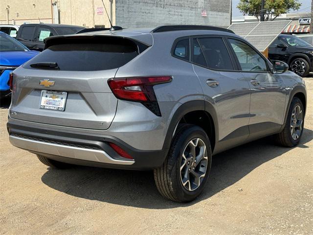 new 2025 Chevrolet Trax car, priced at $25,017