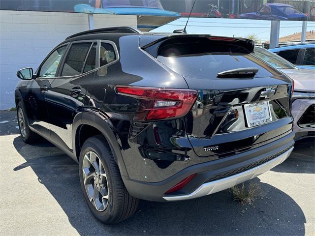 new 2024 Chevrolet Trax car, priced at $23,360