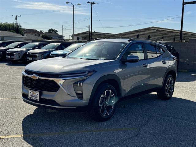 new 2025 Chevrolet Trax car, priced at $25,111