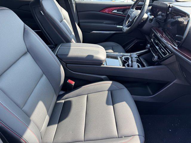 new 2025 Chevrolet Traverse car, priced at $54,575