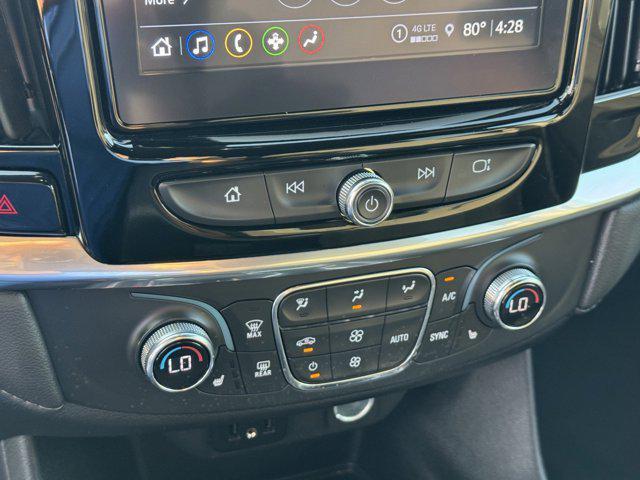 used 2023 Chevrolet Traverse car, priced at $31,992