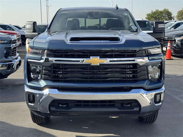 new 2025 Chevrolet Silverado 2500 car, priced at $70,356