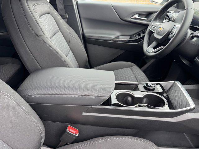 new 2026 Chevrolet Equinox car, priced at $27,601