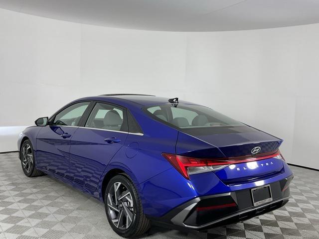 used 2025 Hyundai Elantra car, priced at $18,999