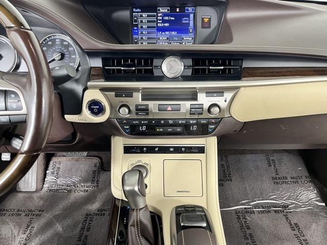 used 2016 Lexus ES 300h car, priced at $20,650