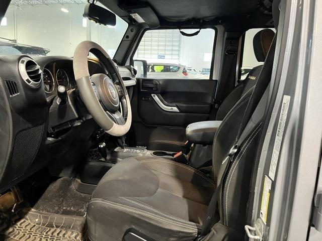 used 2014 Jeep Wrangler Unlimited car, priced at $15,999