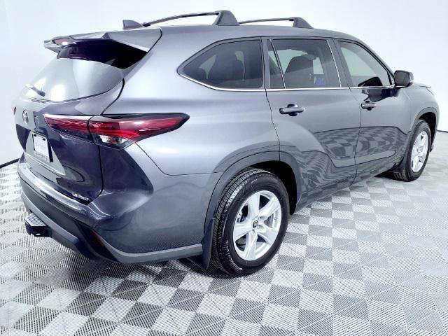 used 2024 Toyota Highlander car, priced at $35,991