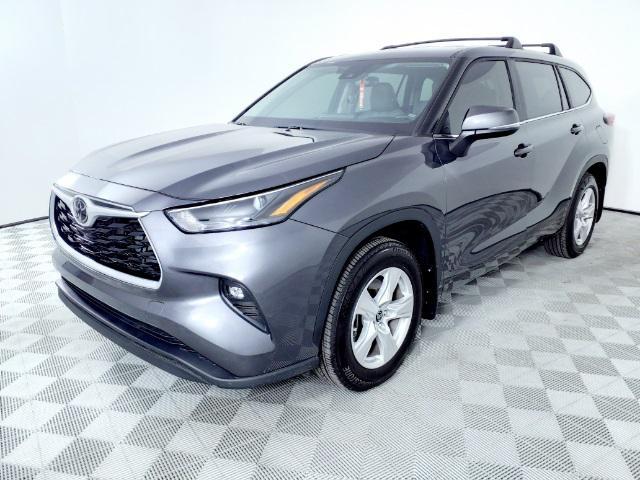 used 2024 Toyota Highlander car, priced at $36,716